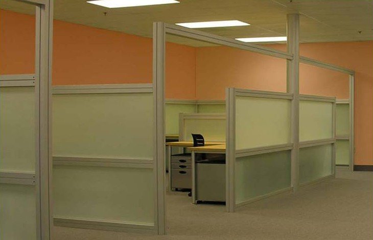 Best Retail Displays - Office space with simple display colors and layout