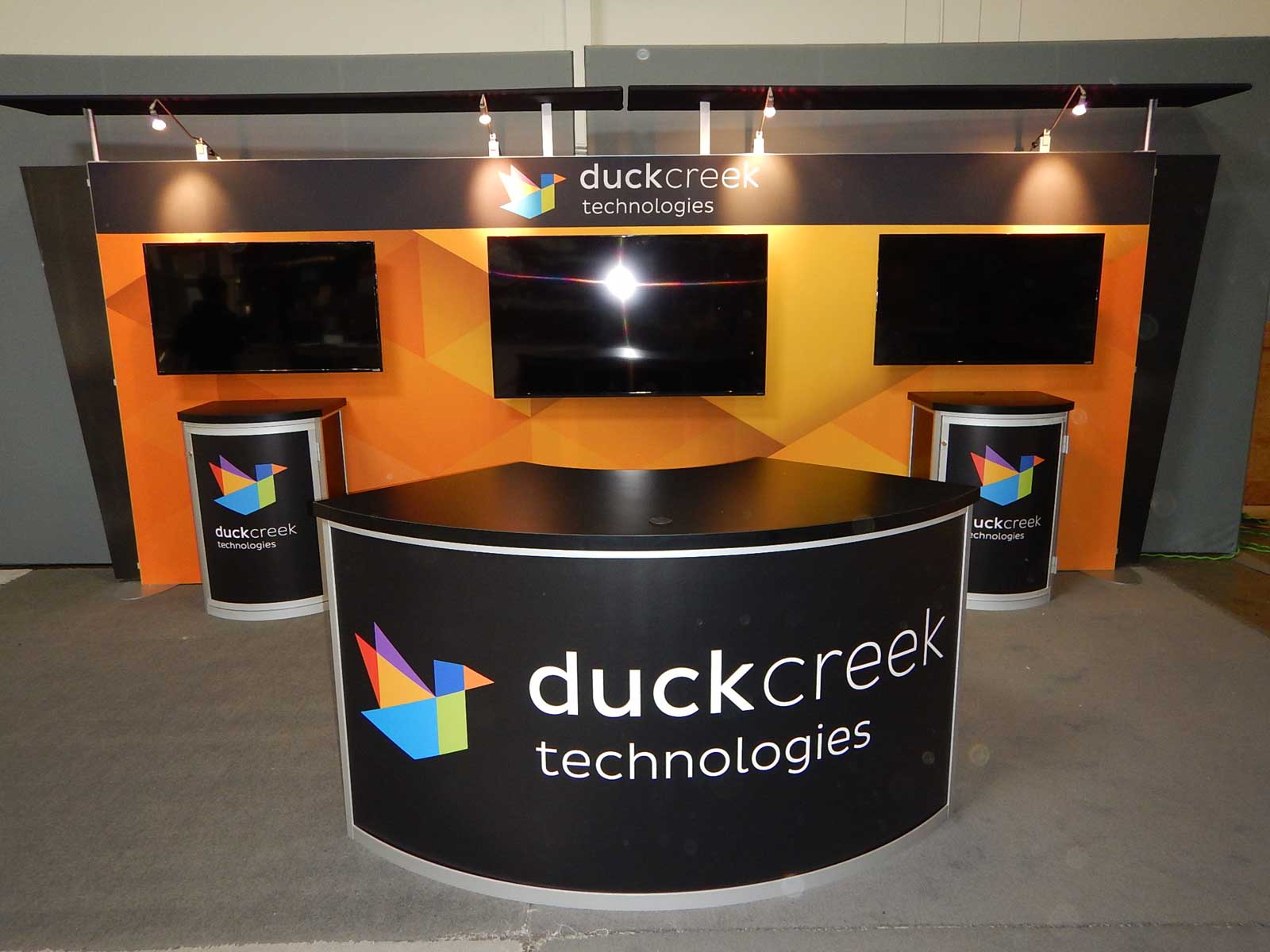 trade show counter displays