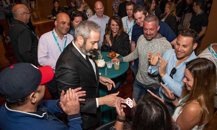 What Is the Role of a Trade Show Magician?